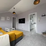 Atico Luminoso Con Terraza * נגריירה