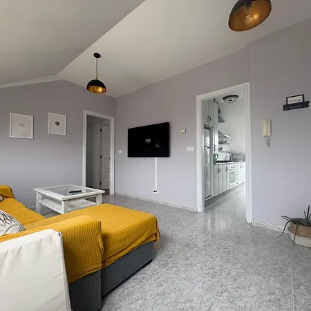 Atico Luminoso Con Terraza * Negreira