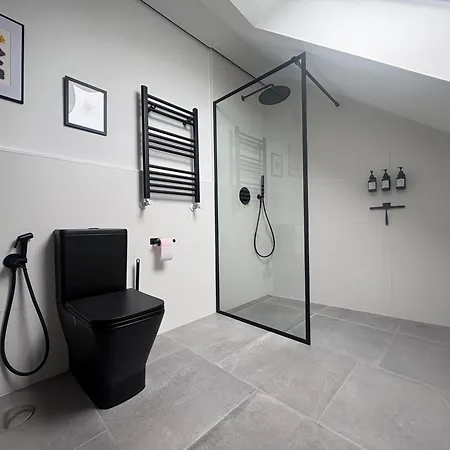 Atico Luminoso Con Terraza