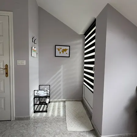 Atico Luminoso Con Terraza Negreira