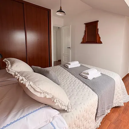 Appartamento ático Luminoso Con Terraza Negreira