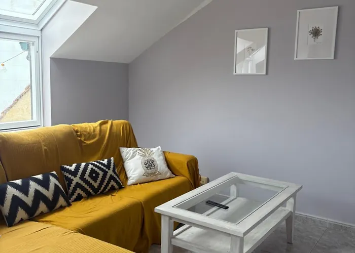 Atico Luminoso Con Terraza