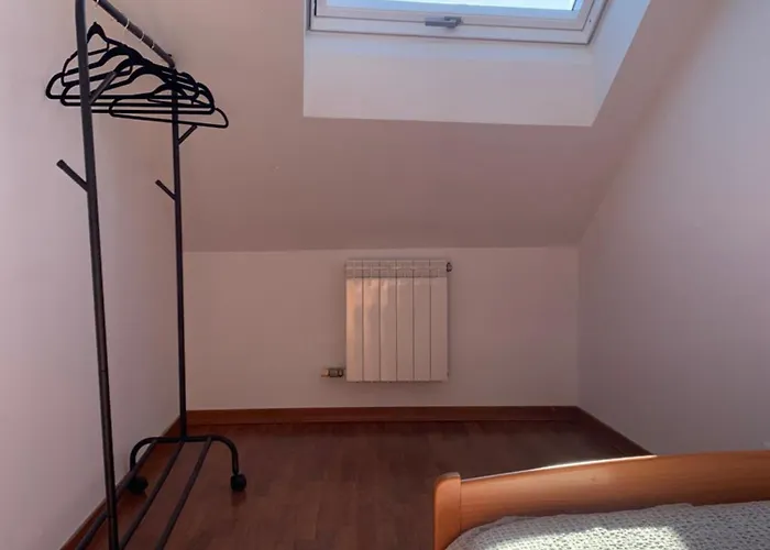 Atico Luminoso Con Terraza Daire