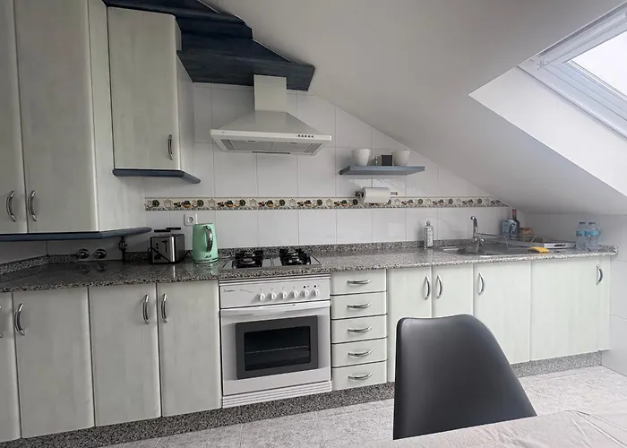 Atico Luminoso Con Terraza Daire Negreira