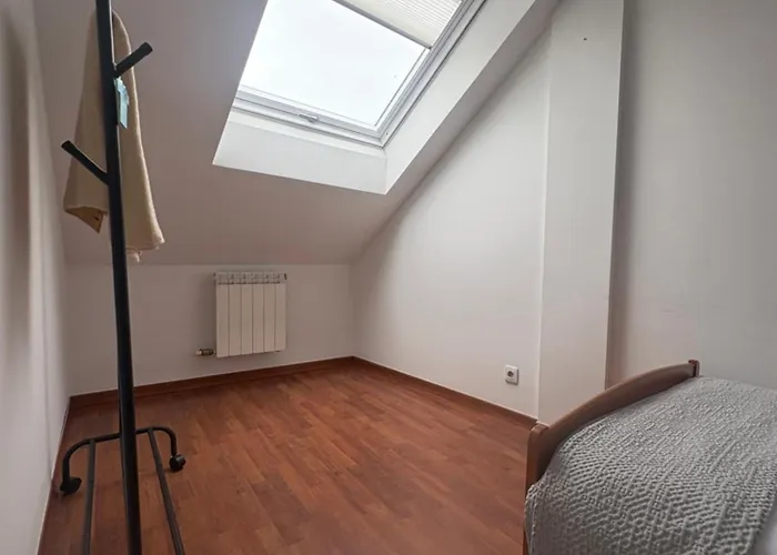 Apartamento ático Luminoso Con Terraza Negreira