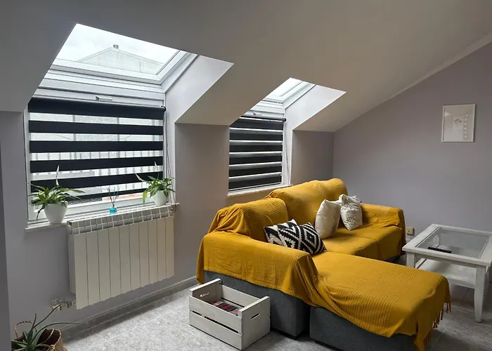Apartamento ático Luminoso Con Terraza Negreira