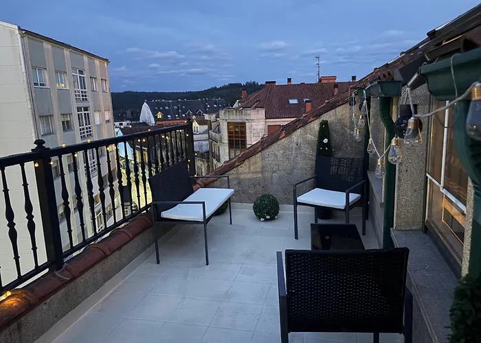 Apartamento ático Luminoso Con Terraza Negreira