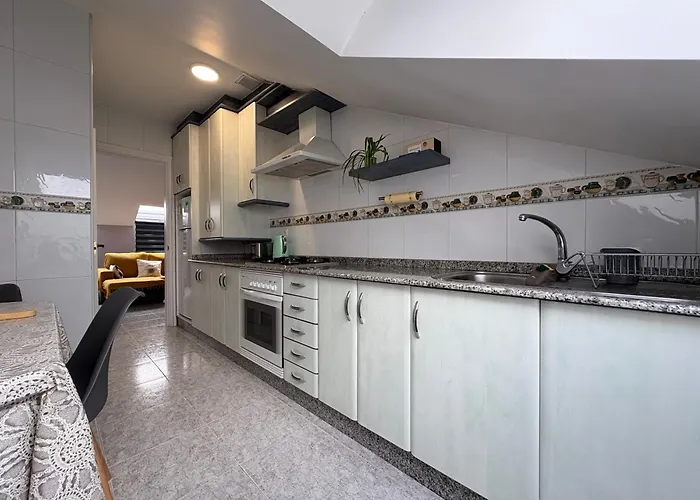 ático Luminoso Con Terraza Apartamento